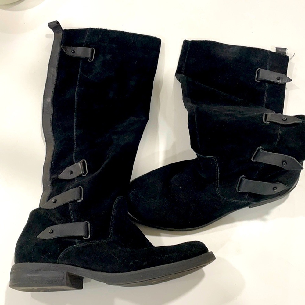 Black Siede Guess boots